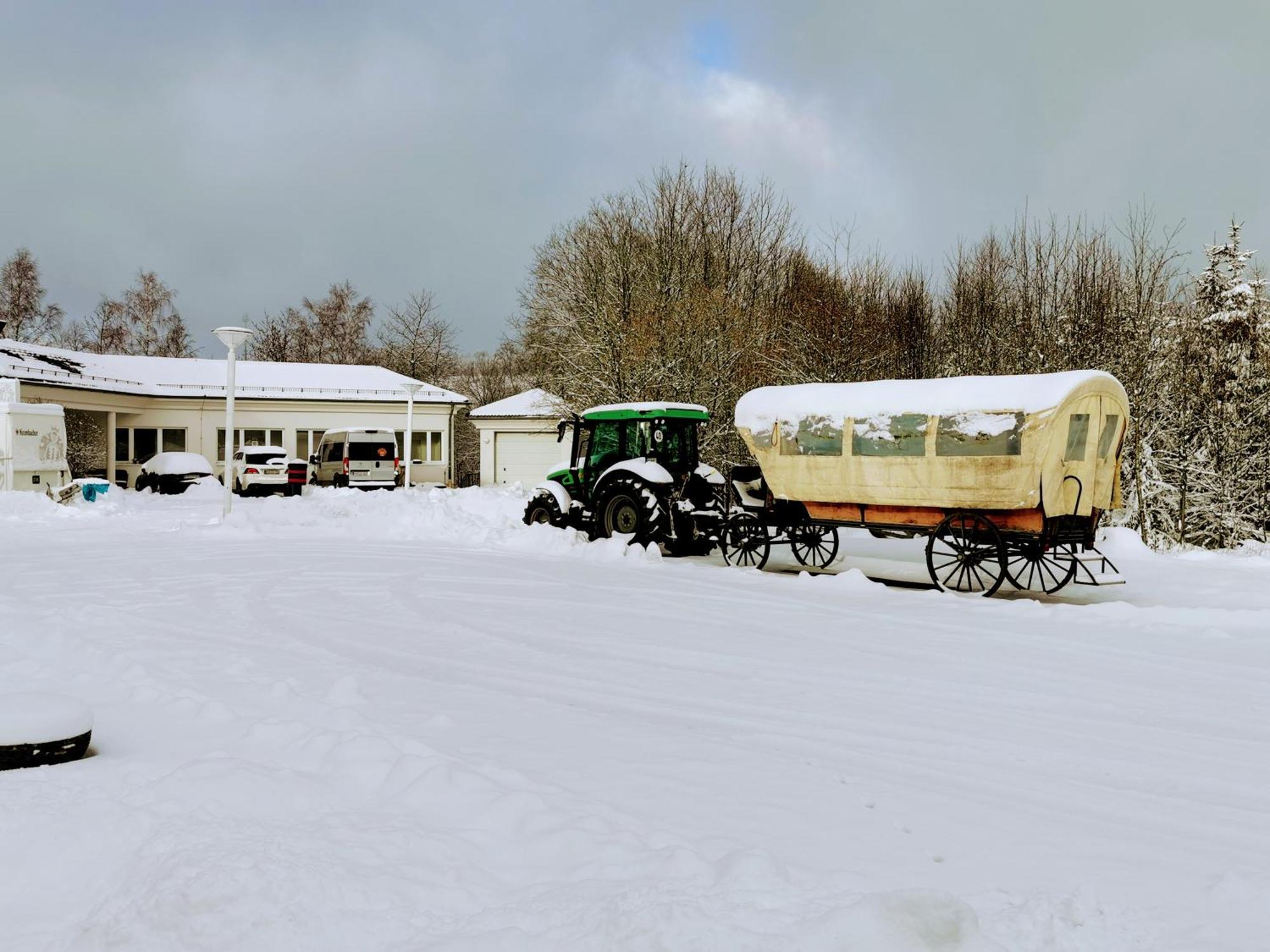 Clubhotels Hochsauerland ヴィンターベルク エクステリア 写真